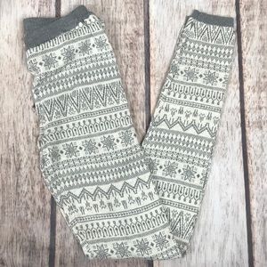 Mossimo holiday sweater leggings